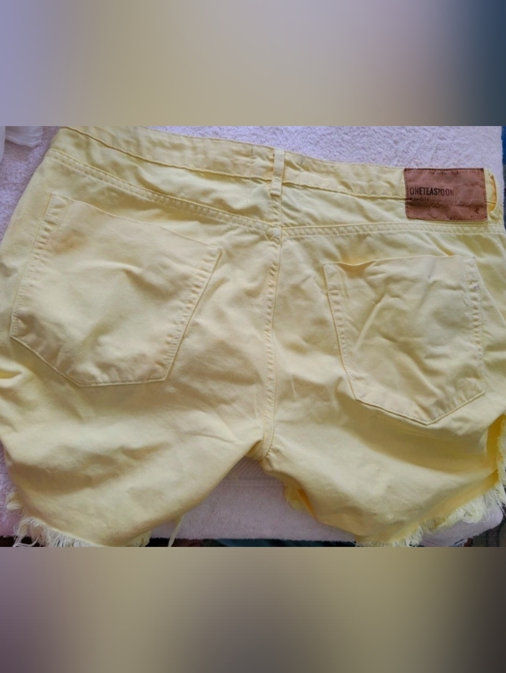 One Teaspoon Buttermilk Yellow Bandit Denim Cutoff Shorts 34 - Picture 3 of 6
